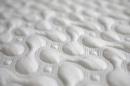 Наматрасник Dreamline Чехол с микромассажным эффектом серии Корректирующие